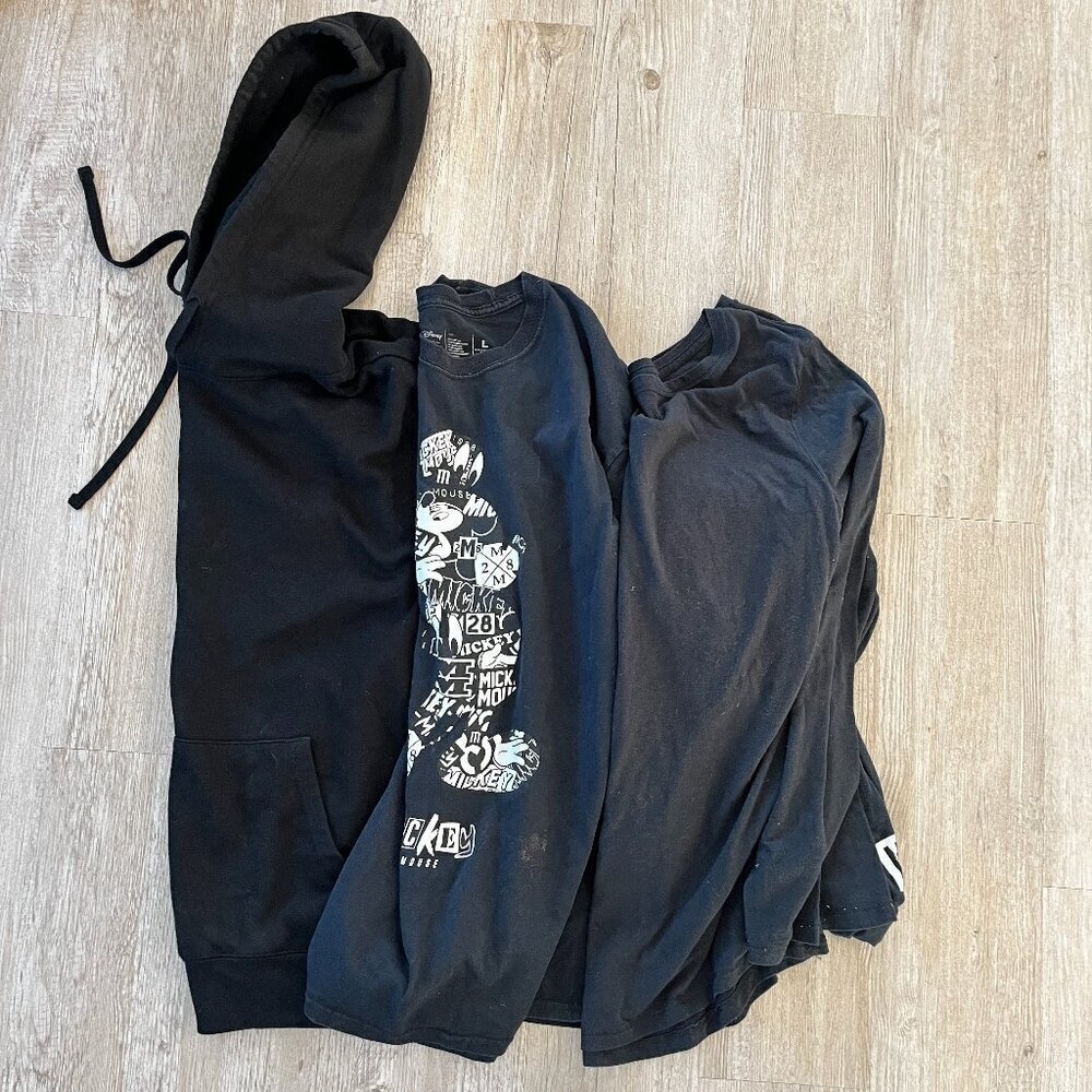 Unisex Bundle of 3 Shirts - L